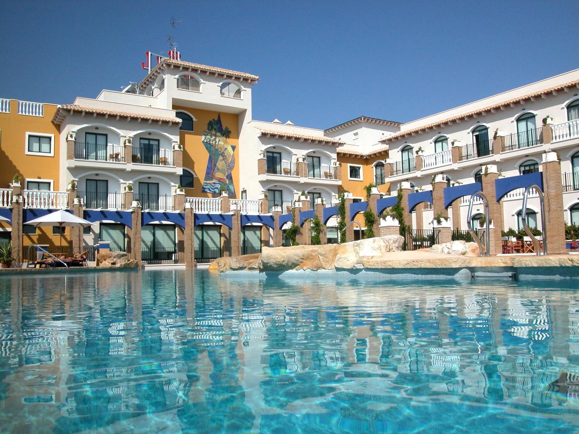 Hotel La Laguna Spa & Golf Torrevieja Bagian luar foto